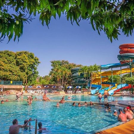 Diroma Resort Internacional Incluso 1 Acesso Ao Acqua Park Vulcao Caldas Novas Exteriör bild