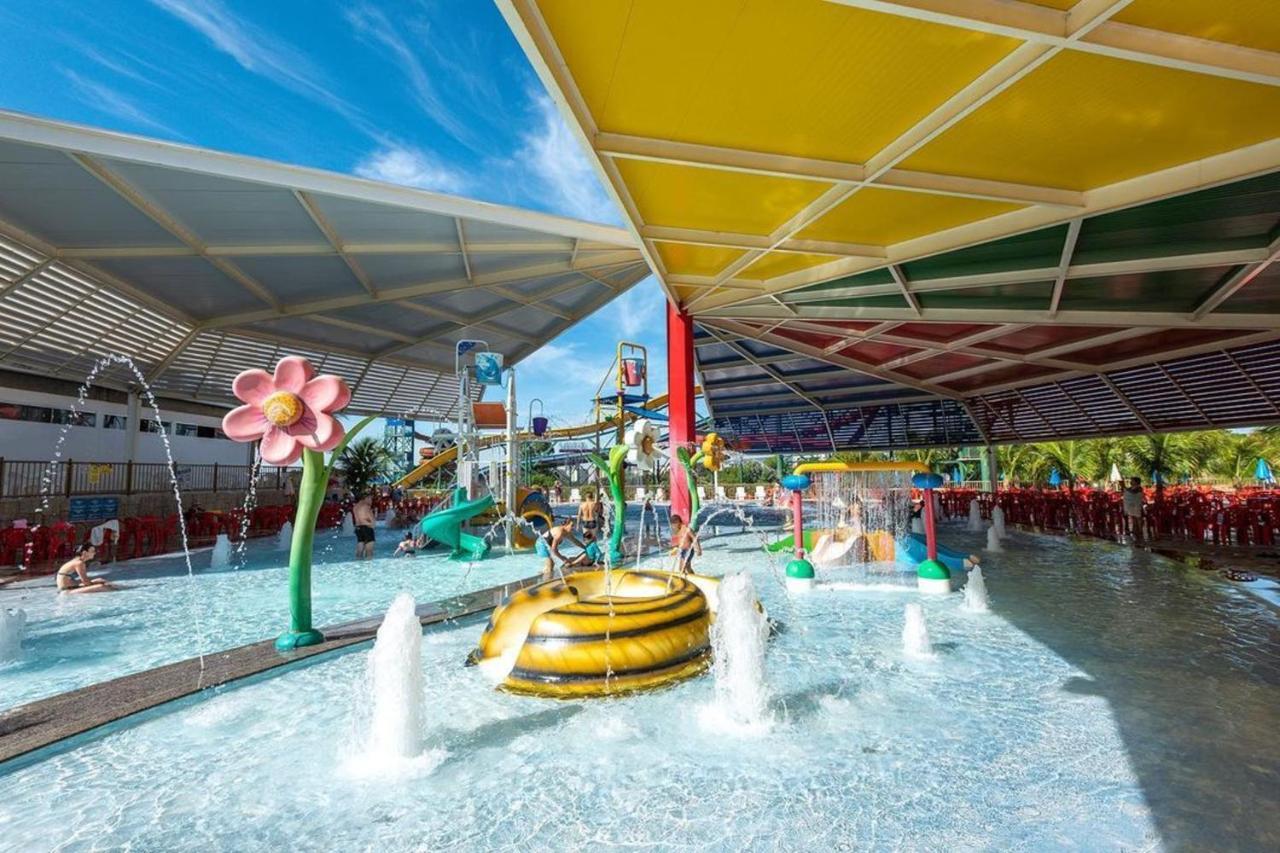 Diroma Resort Internacional Incluso 1 Acesso Ao Acqua Park Vulcao Caldas Novas Exteriör bild